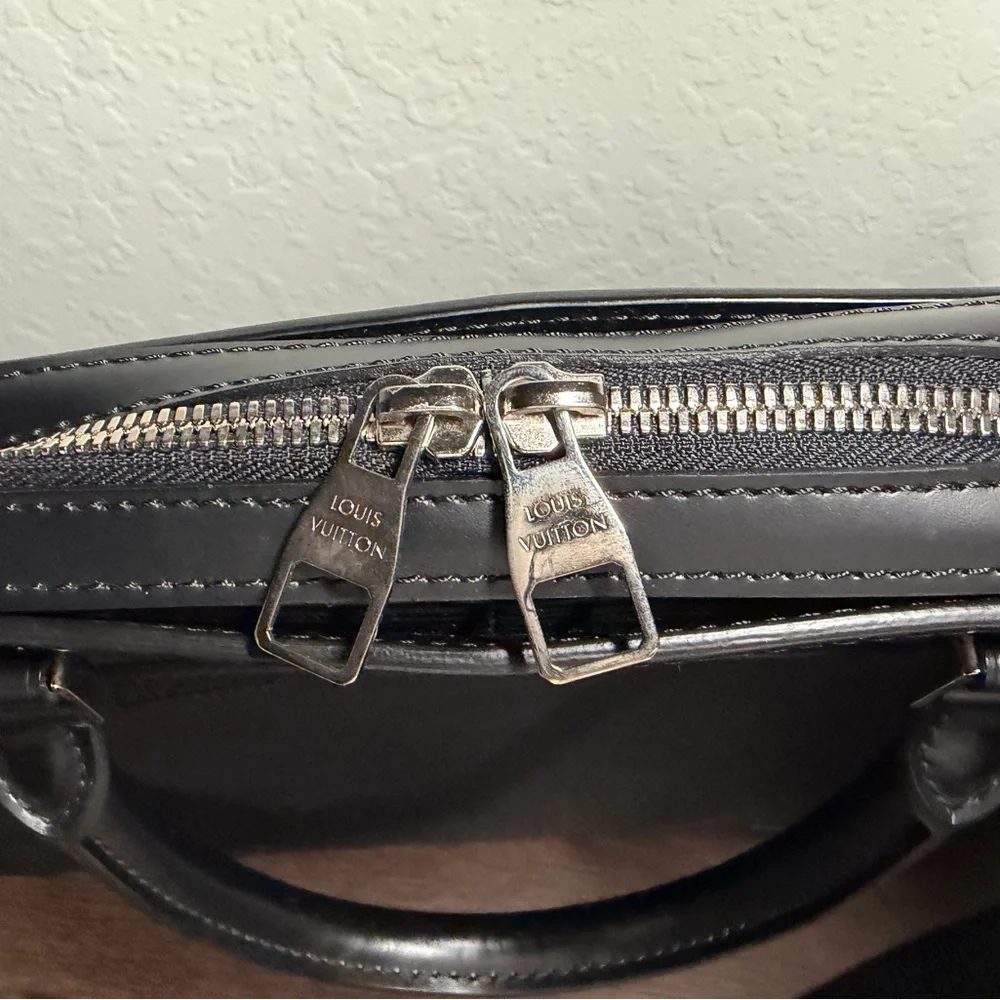 Louis Vuitton Black Bassano GM Epi Briefcase
